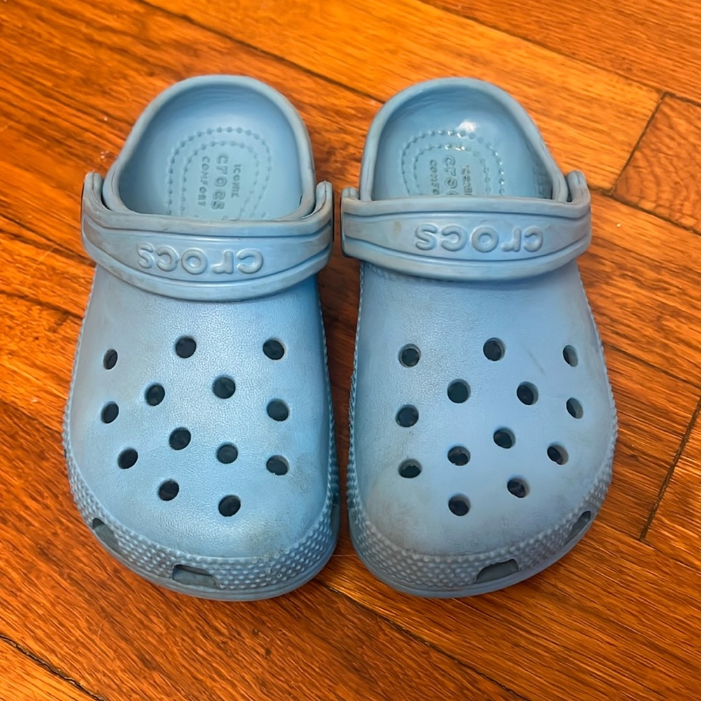 Toddler Crocs Size 9